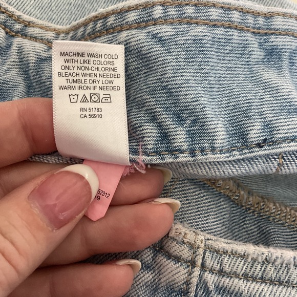 M. Jeans Denim Shorts High Waist Frayed Hem Light Wash Women's Shorts Size 16W - Picture 9 of 11